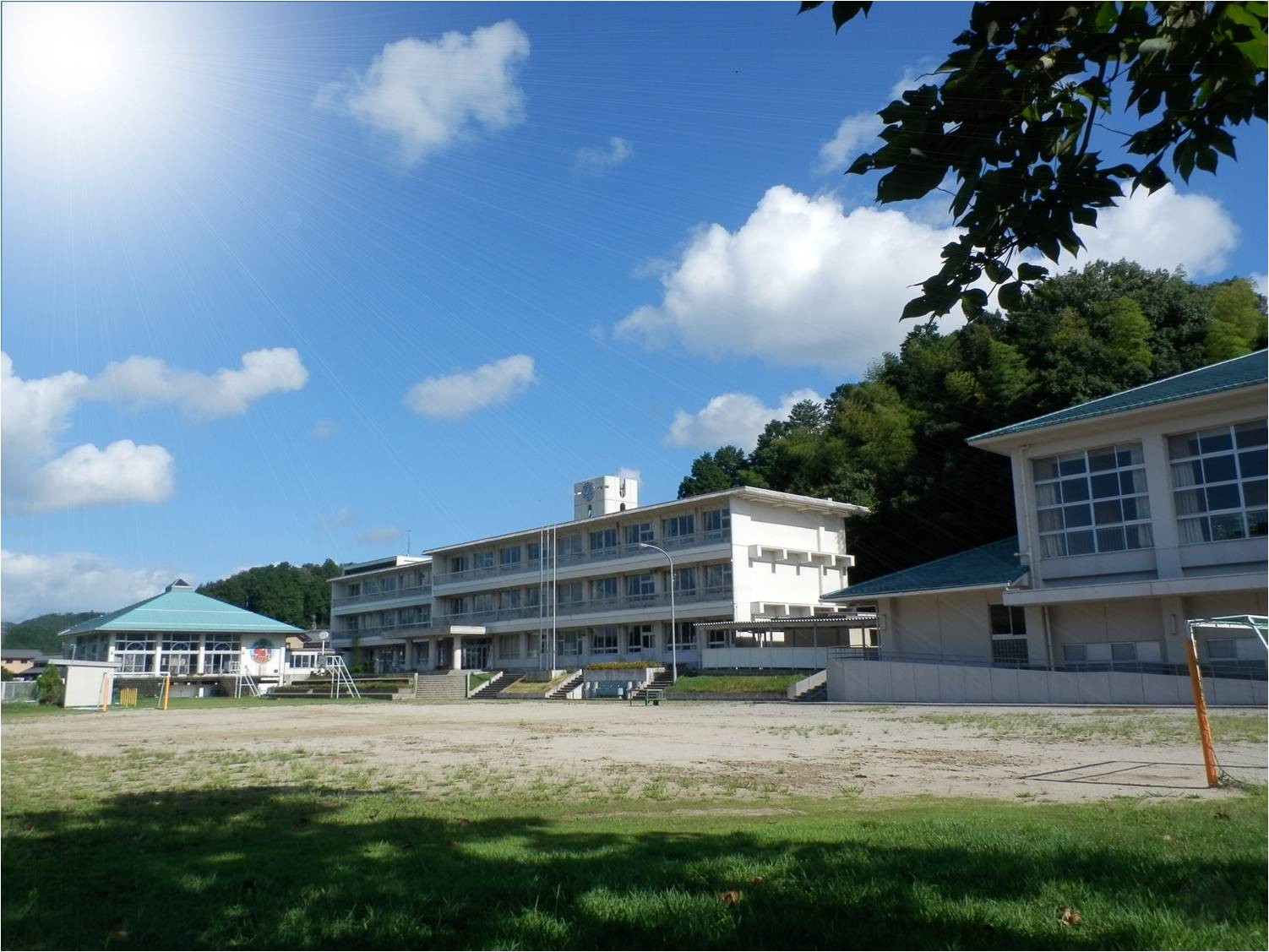 学校の写真　480*360