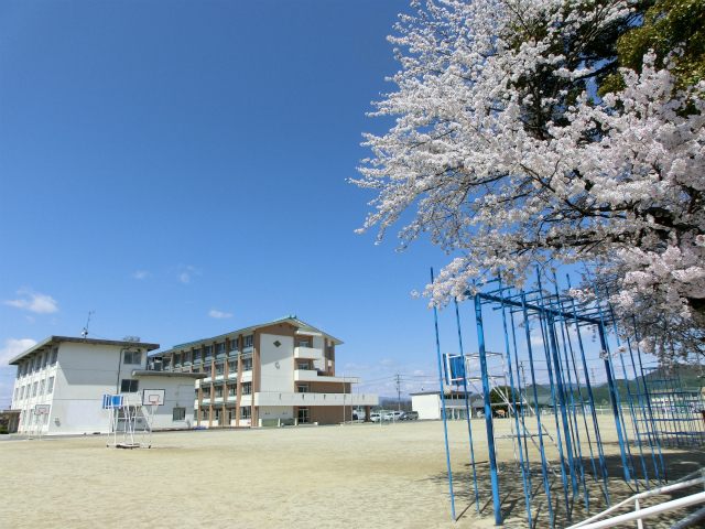 学校の写真　480*360